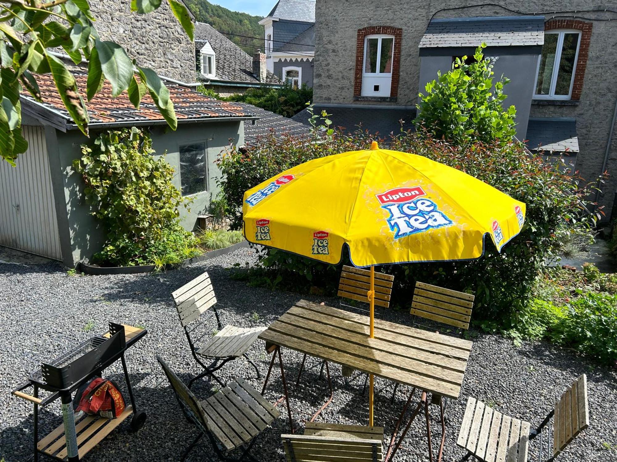 2Pas2Meuse Apartamento Waulsort Exterior foto